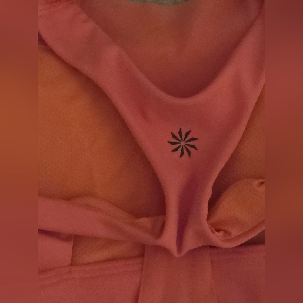 coral athletic tank top with a built-in bra. - Picture 4 of 4